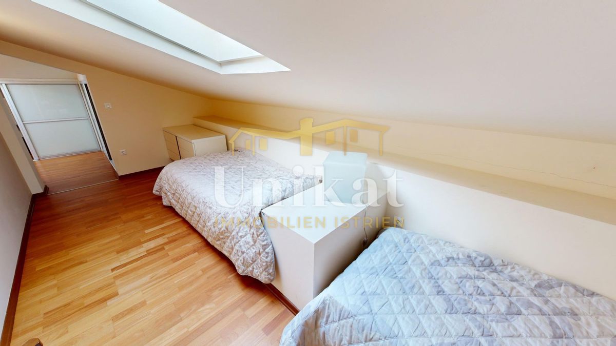 Dvostanovanjski stan z 4 spalnicami